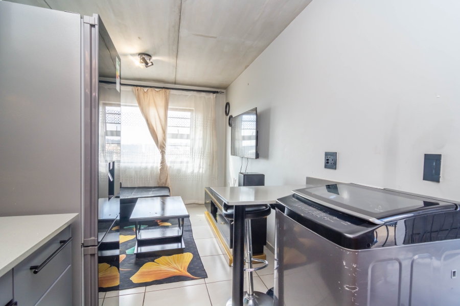 2 Bedroom Property for Sale in Fleurhof Gauteng