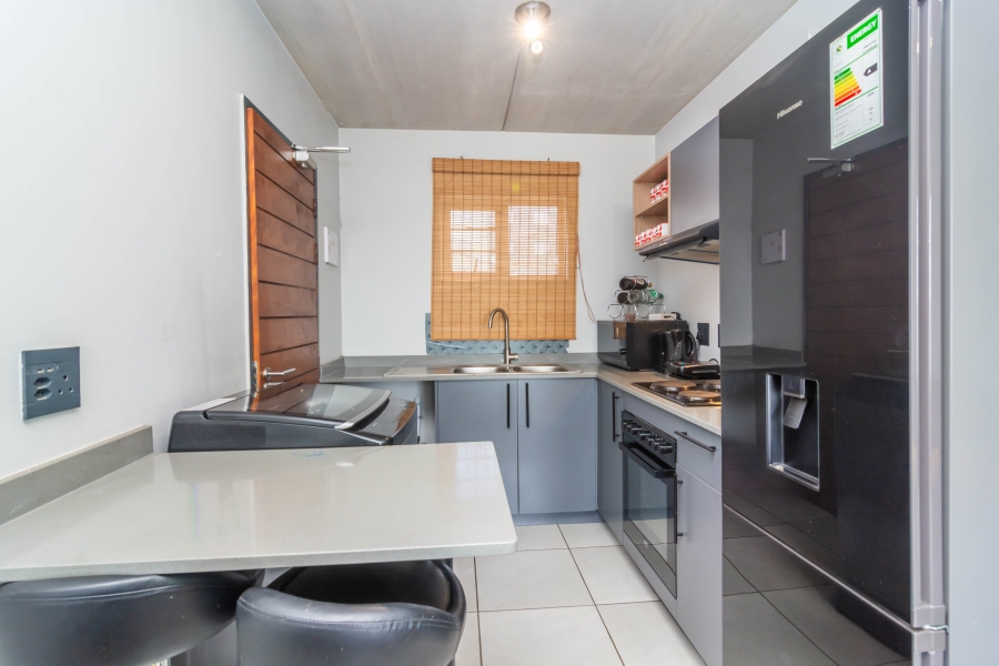 2 Bedroom Property for Sale in Fleurhof Gauteng