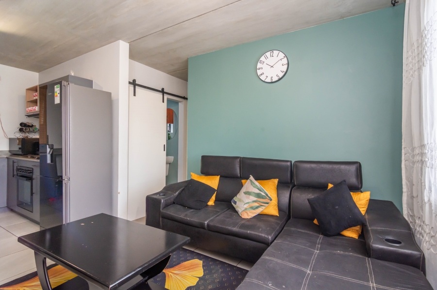 2 Bedroom Property for Sale in Fleurhof Gauteng