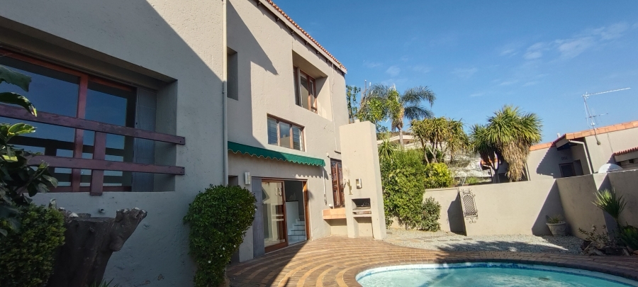 To Let 4 Bedroom Property for Rent in Bedford Park Gauteng