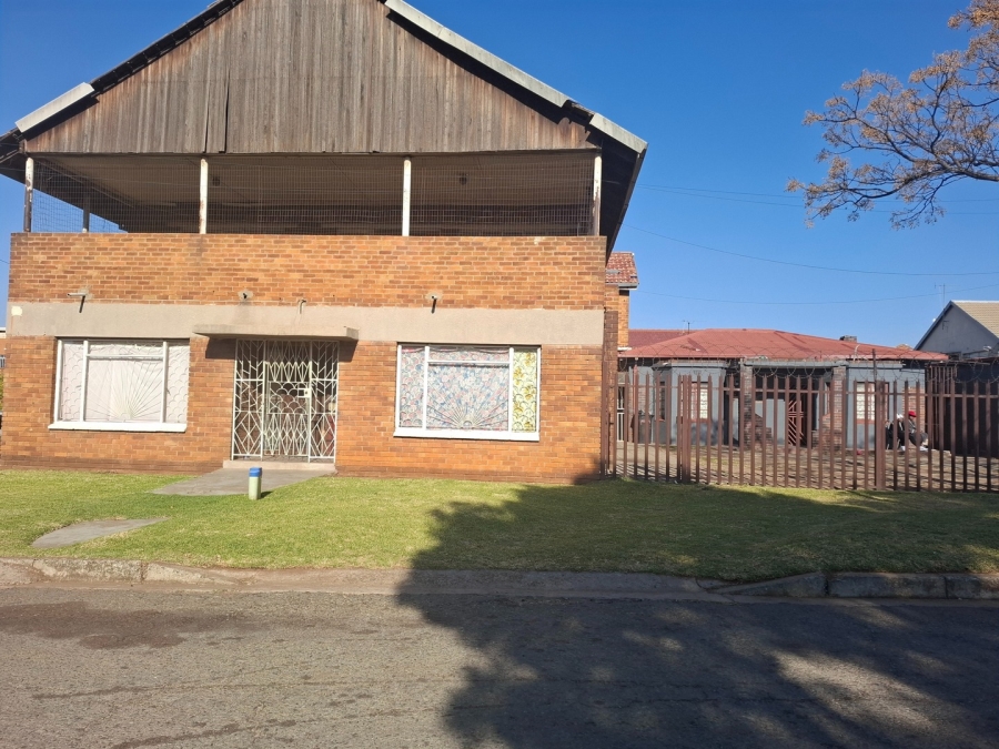16 Bedroom Property for Sale in Actonville Gauteng
