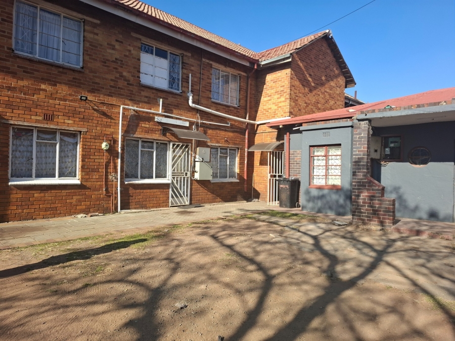 16 Bedroom Property for Sale in Actonville Gauteng