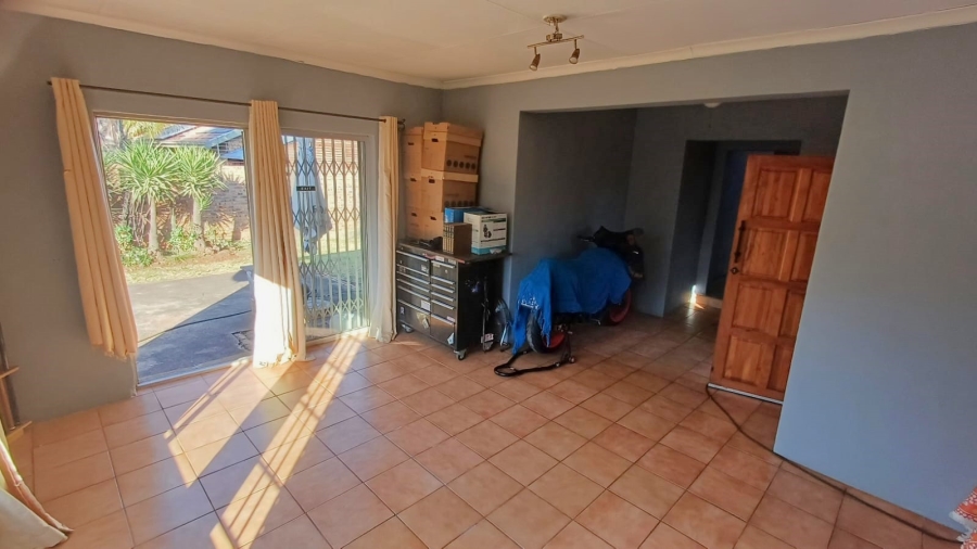 To Let 2 Bedroom Property for Rent in Lyttelton Manor Gauteng