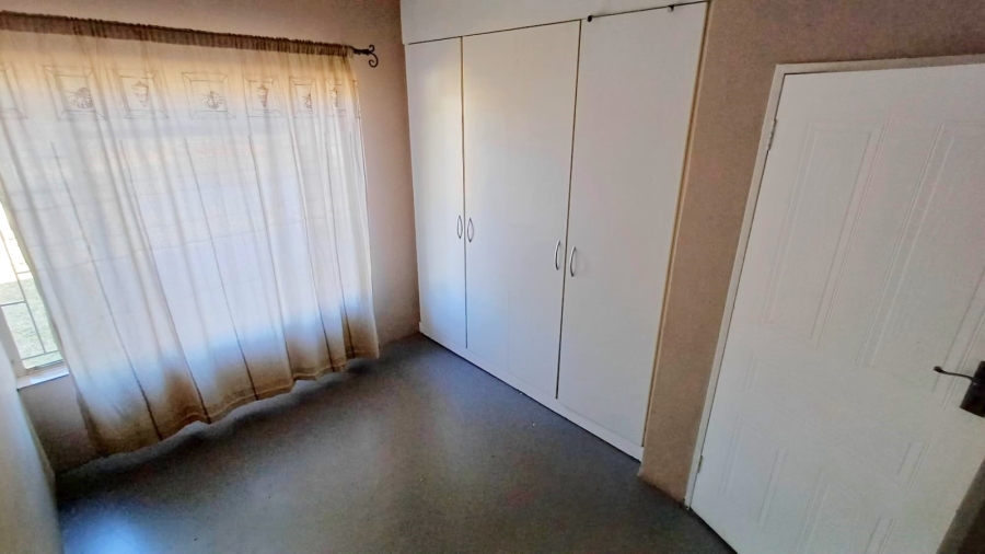To Let 2 Bedroom Property for Rent in Lyttelton Manor Gauteng