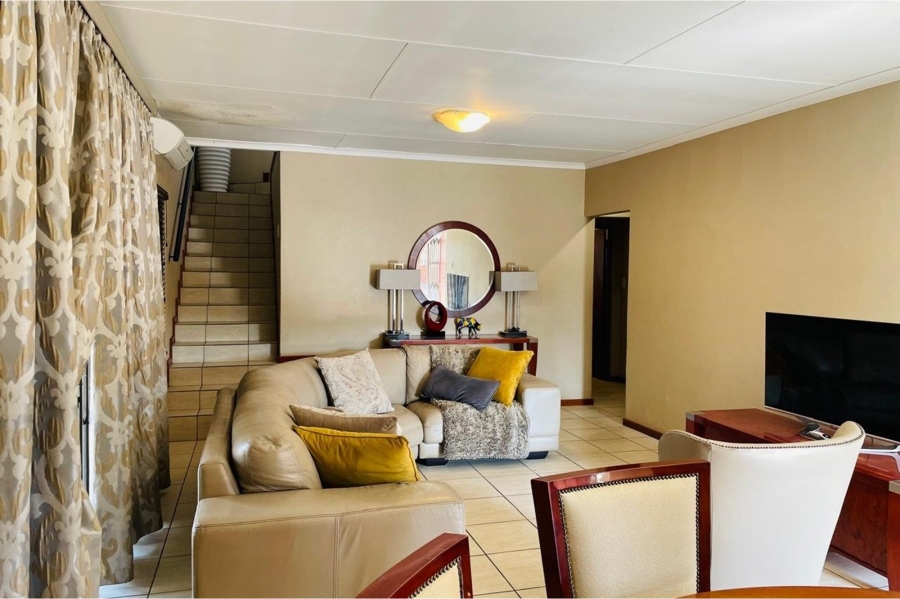 4 Bedroom Property for Sale in Noordwyk Gauteng
