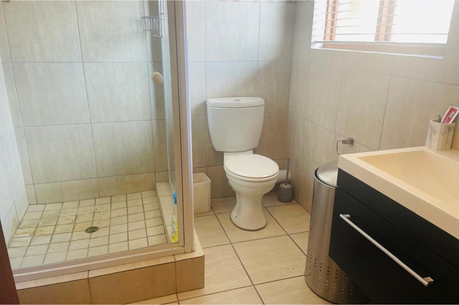 4 Bedroom Property for Sale in Noordwyk Gauteng