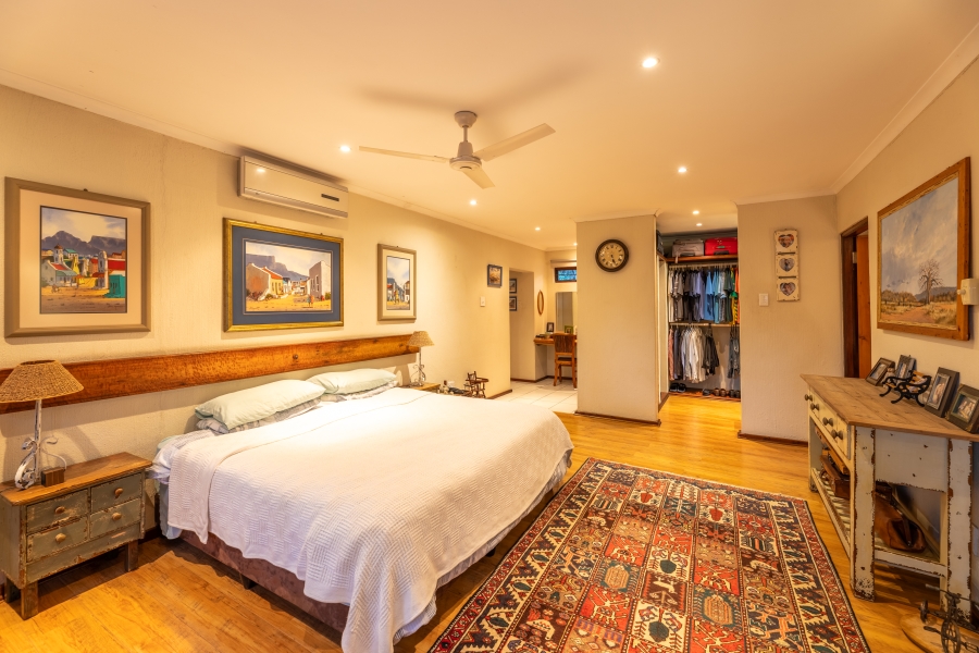 5 Bedroom Property for Sale in Lonehill Gauteng