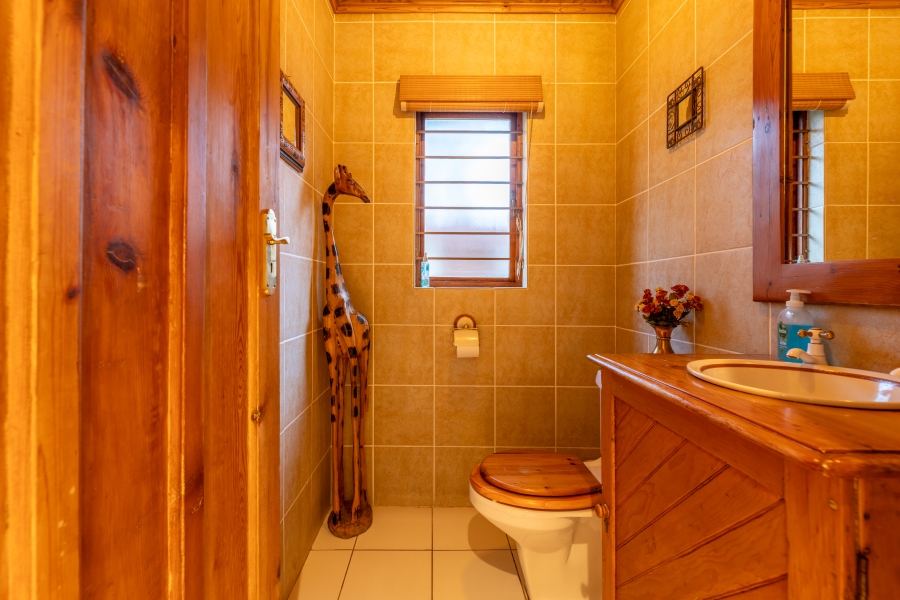 5 Bedroom Property for Sale in Lonehill Gauteng