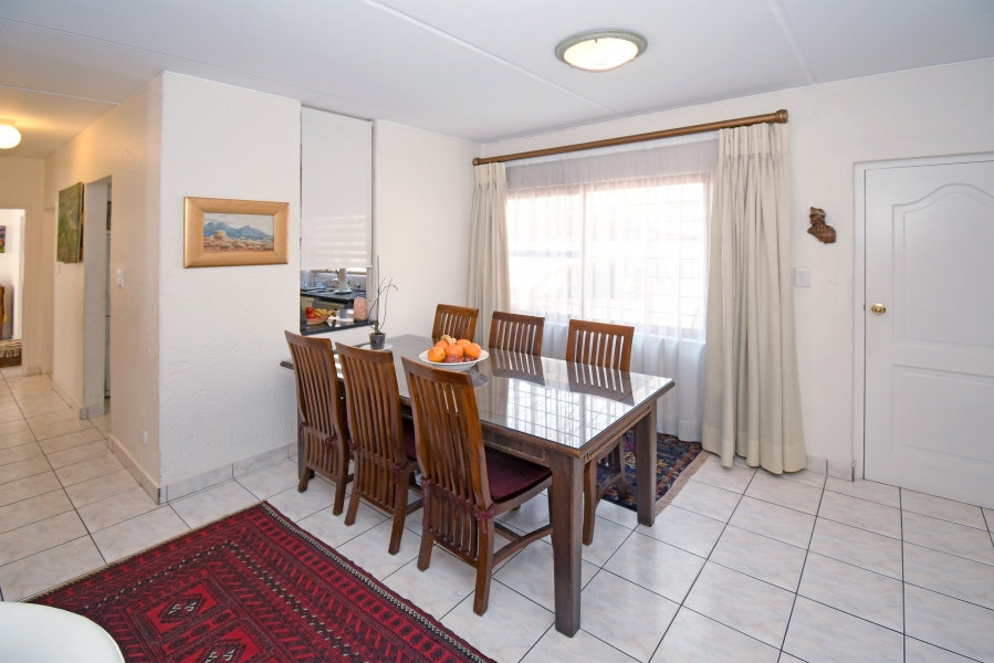 2 Bedroom Property for Sale in Kew Gauteng