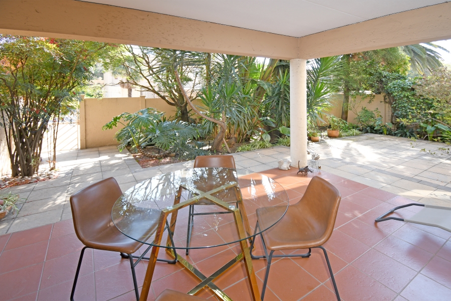 2 Bedroom Property for Sale in Kew Gauteng