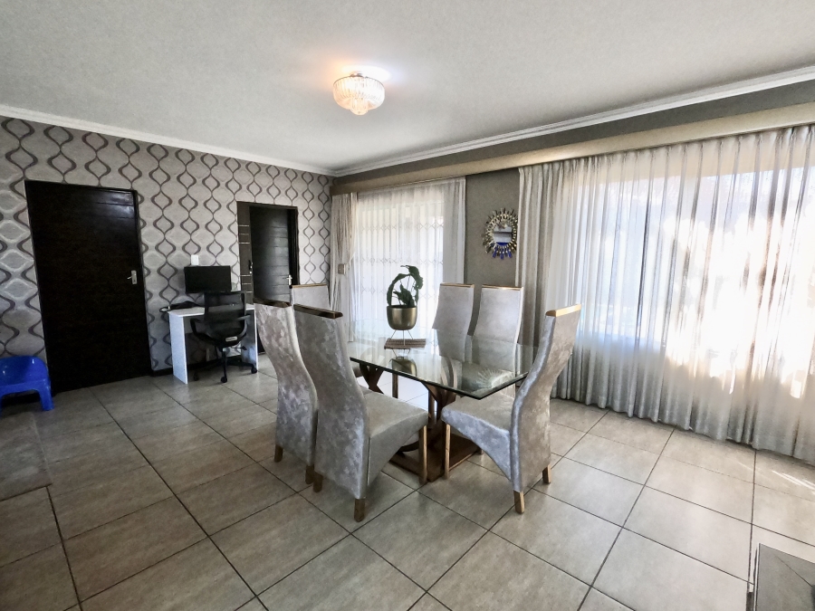 3 Bedroom Property for Sale in Halfway House Gauteng