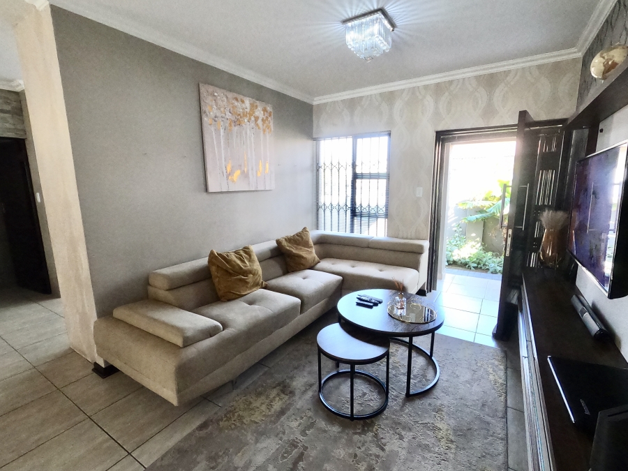3 Bedroom Property for Sale in Halfway House Gauteng