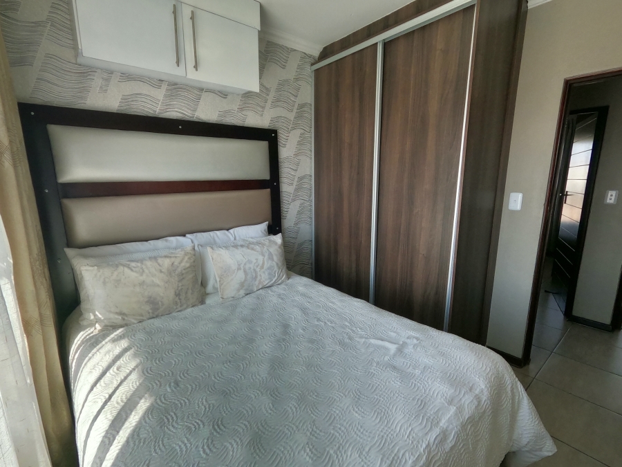 3 Bedroom Property for Sale in Halfway House Gauteng