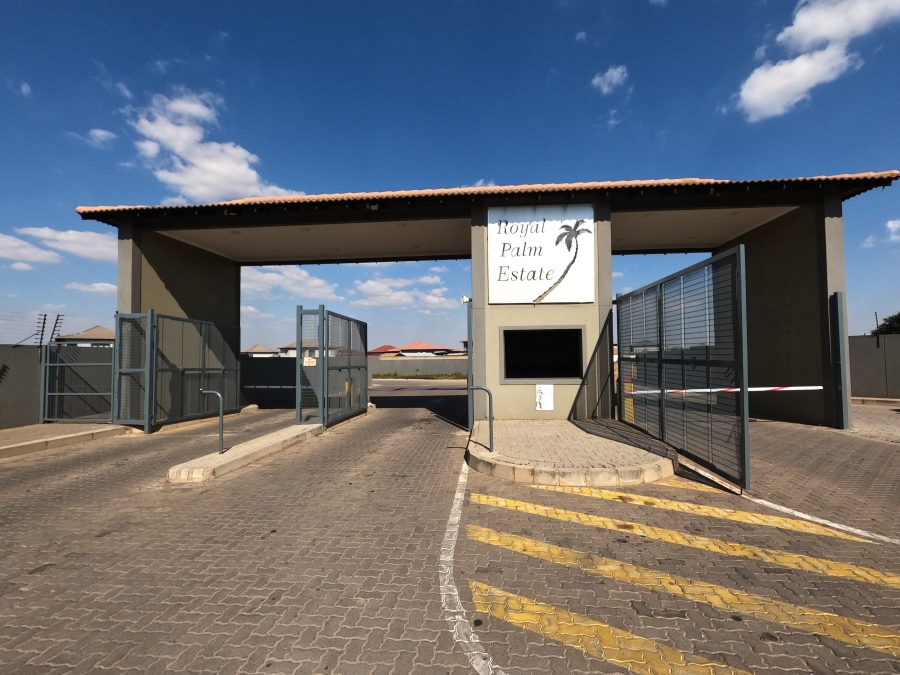 3 Bedroom Property for Sale in Halfway House Gauteng