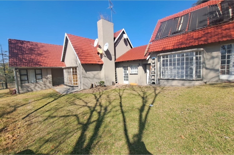 11 Bedroom Property for Sale in Buccleuch Gauteng