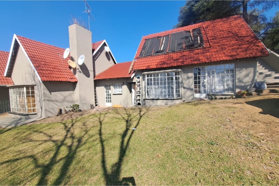 11 Bedroom Property for Sale in Buccleuch Gauteng