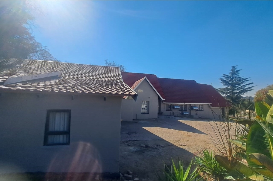 11 Bedroom Property for Sale in Buccleuch Gauteng