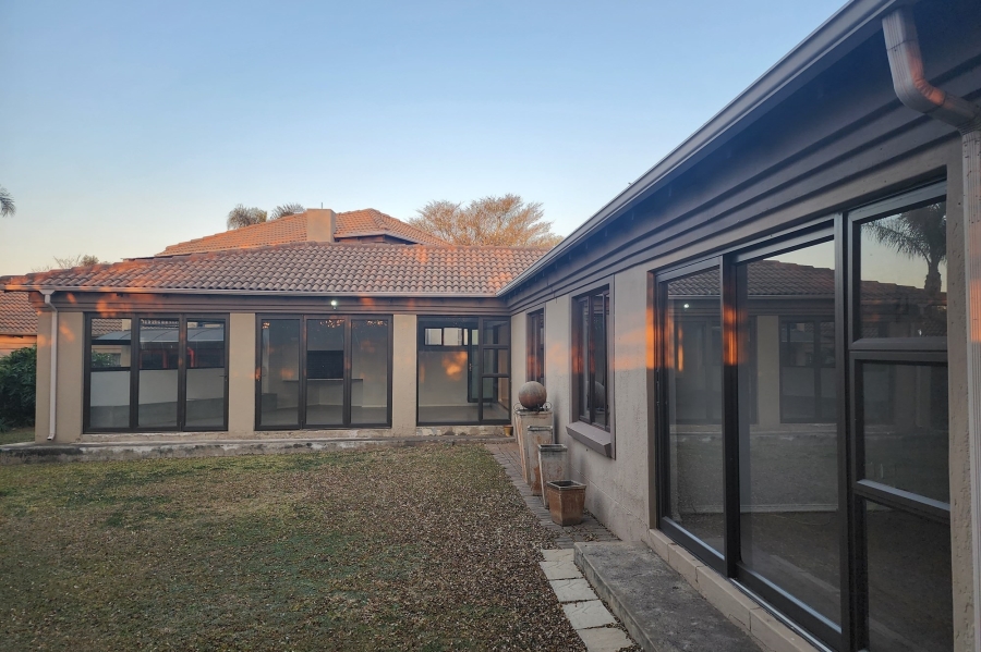 To Let 5 Bedroom Property for Rent in La Como Lifestyle Estate Gauteng