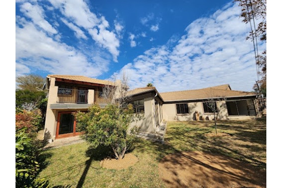 To Let 5 Bedroom Property for Rent in La Como Lifestyle Estate Gauteng