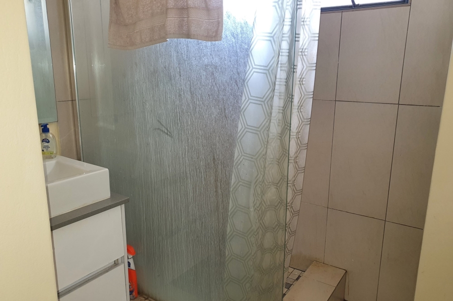 1 Bedroom Property for Sale in North Riding Gauteng