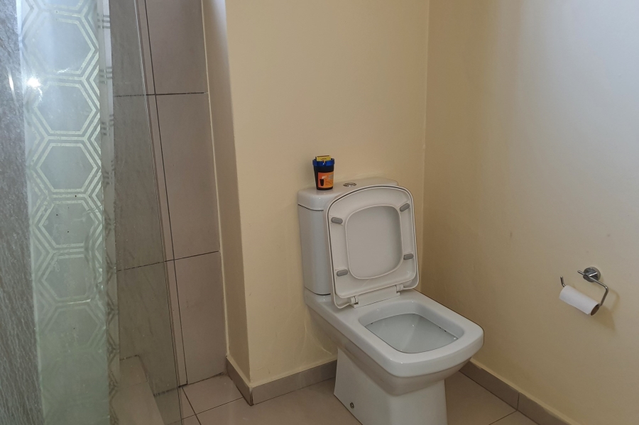 1 Bedroom Property for Sale in North Riding Gauteng