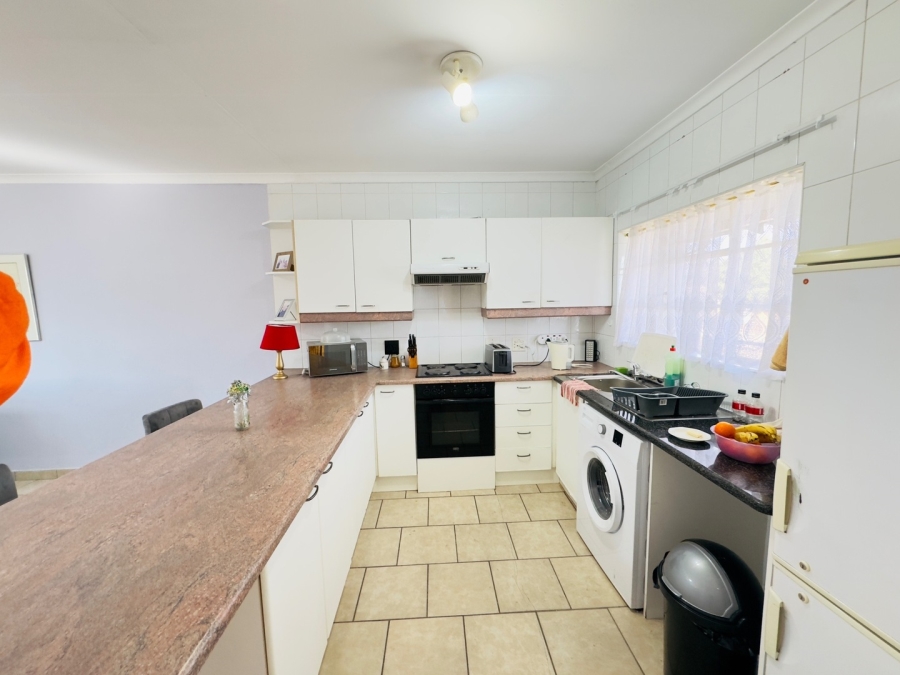 1 Bedroom Property for Sale in Elspark Gauteng