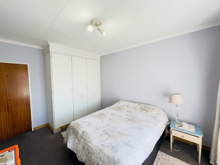 1 Bedroom Property for Sale in Elspark Gauteng
