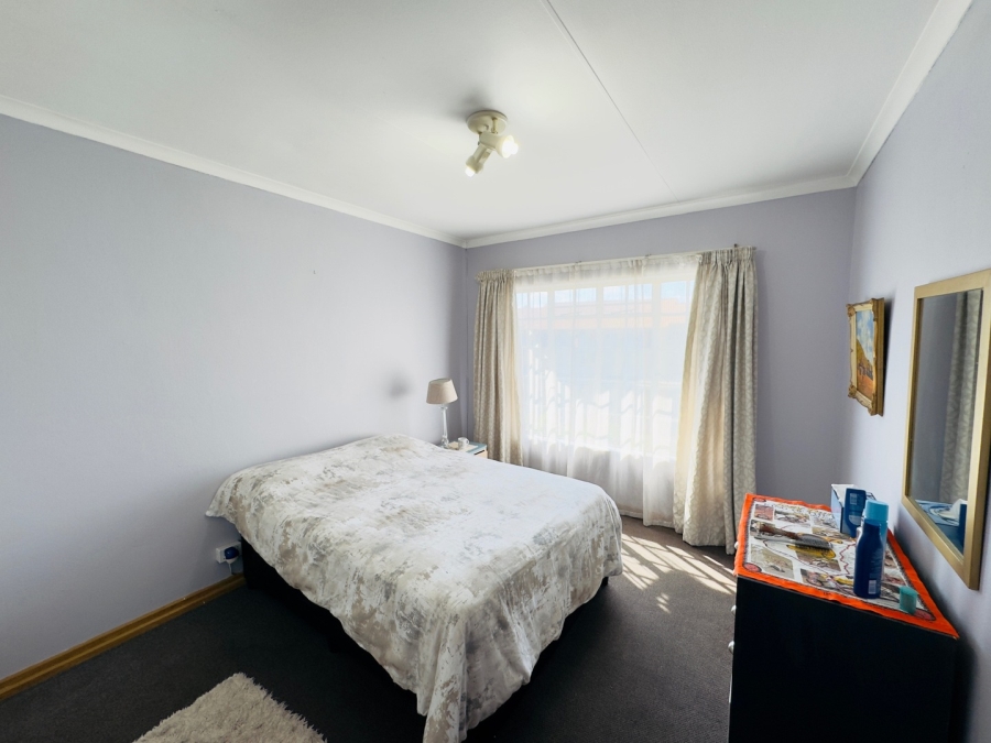 1 Bedroom Property for Sale in Elspark Gauteng