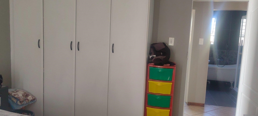 2 Bedroom Property for Sale in Liefde en Vrede Gauteng