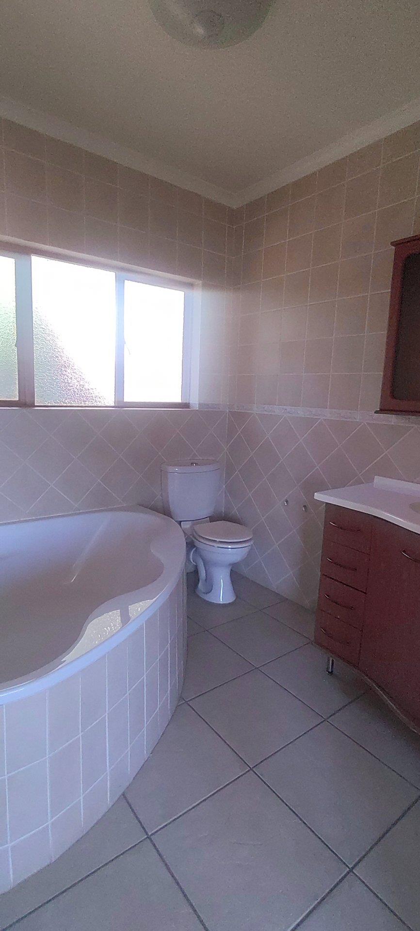 2 Bedroom Property for Sale in Winchester Hills Gauteng