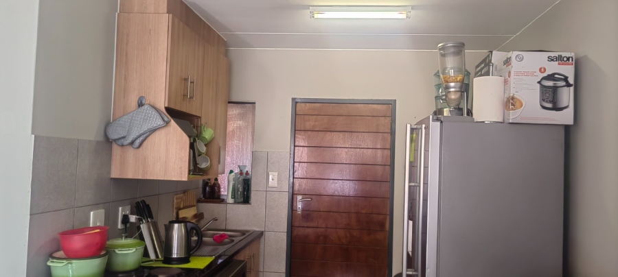 2 Bedroom Property for Sale in Olifantsvlei Gauteng