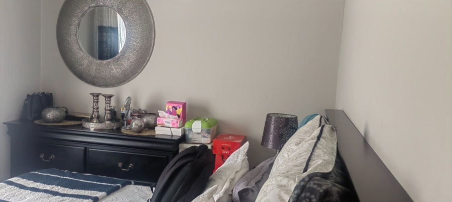 2 Bedroom Property for Sale in Olifantsvlei Gauteng