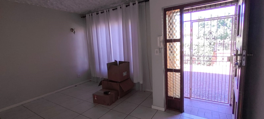 3 Bedroom Property for Sale in Oakdene Gauteng