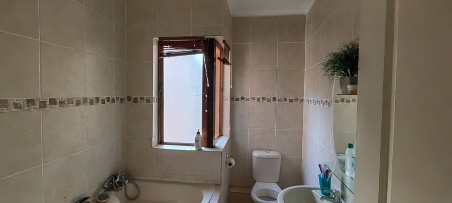 0 Bedroom Property for Sale in Mondeor Gauteng
