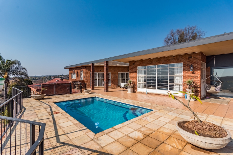 3 Bedroom Property for Sale in Rangeview Gauteng