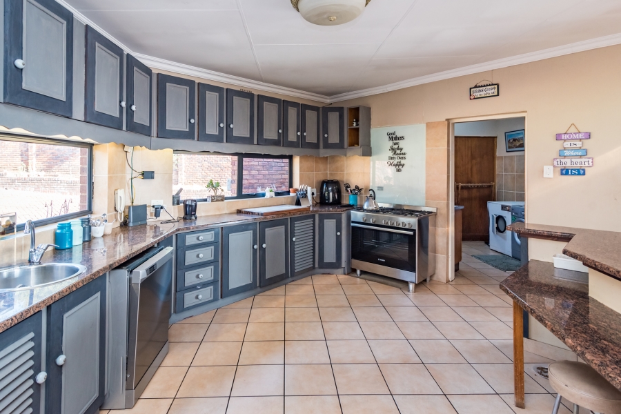 3 Bedroom Property for Sale in Rangeview Gauteng