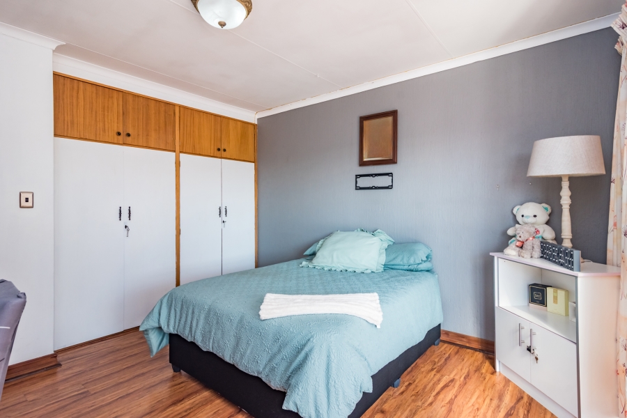 3 Bedroom Property for Sale in Rangeview Gauteng