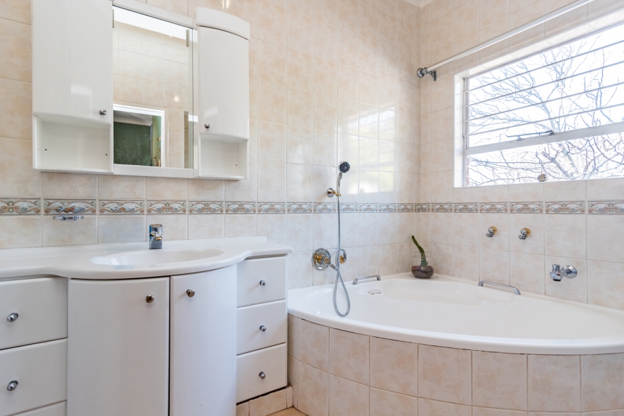 3 Bedroom Property for Sale in Rangeview Gauteng