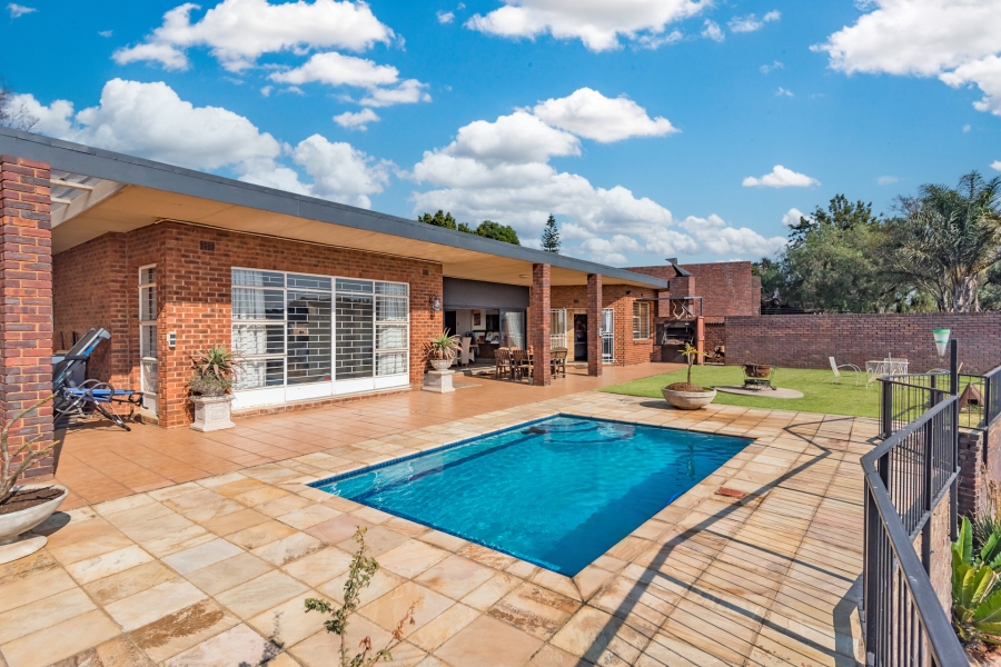 3 Bedroom Property for Sale in Rangeview Gauteng
