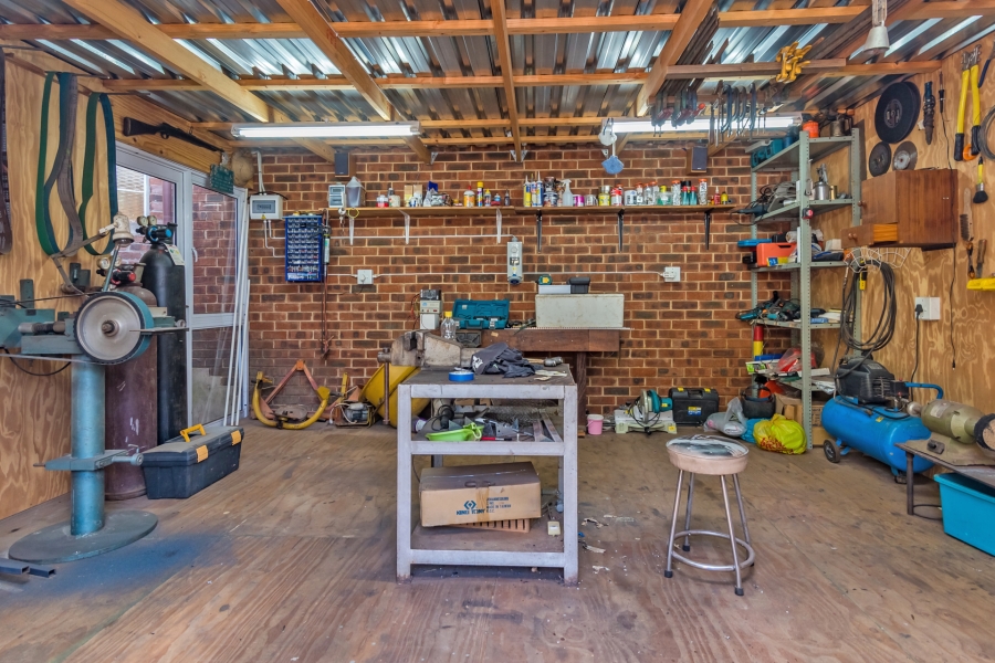 3 Bedroom Property for Sale in Rangeview Gauteng