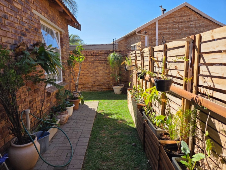 To Let 3 Bedroom Property for Rent in Wilgeheuwel Gauteng