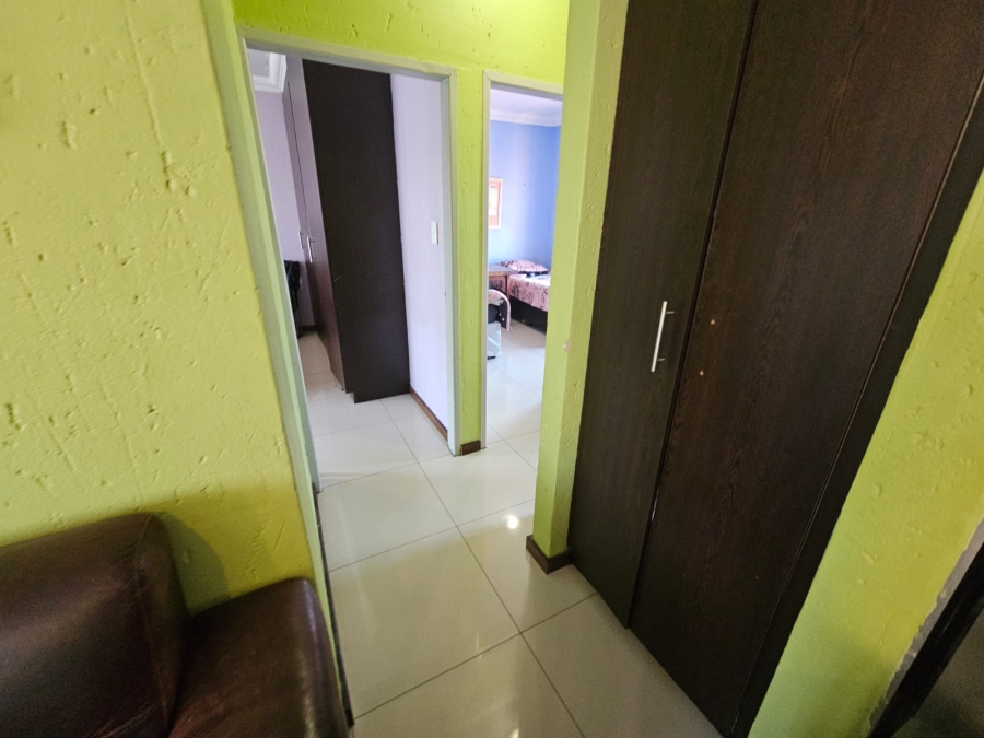2 Bedroom Property for Sale in Brackendowns Gauteng