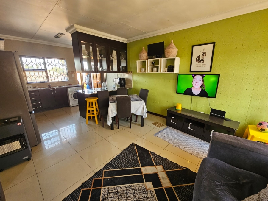 2 Bedroom Property for Sale in Brackendowns Gauteng