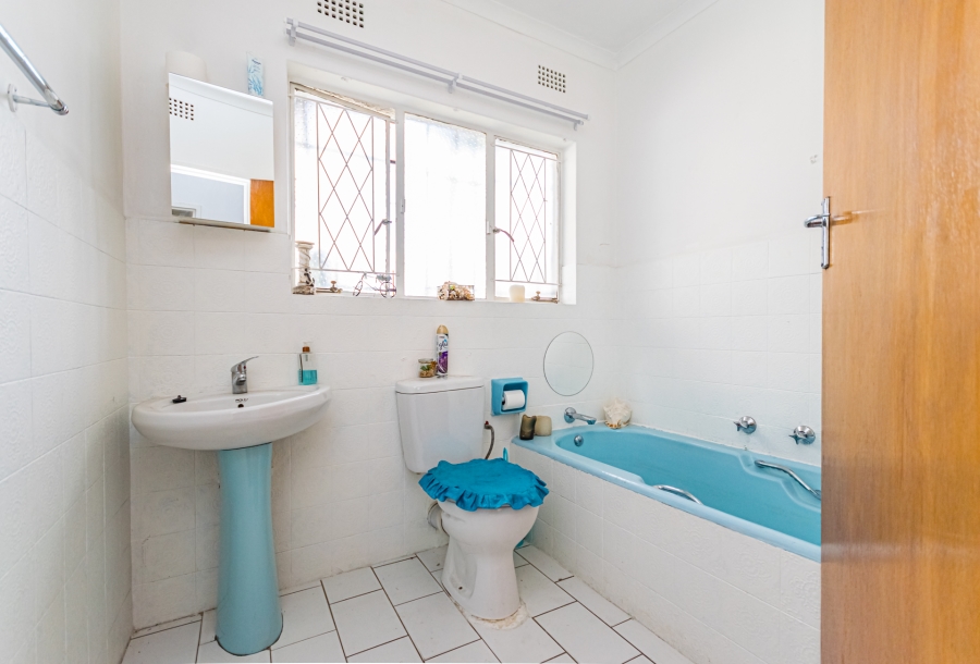 3 Bedroom Property for Sale in Florida Lake Gauteng