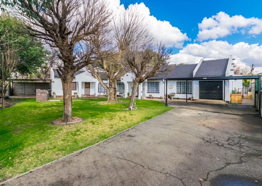 3 Bedroom Property for Sale in Florida Lake Gauteng