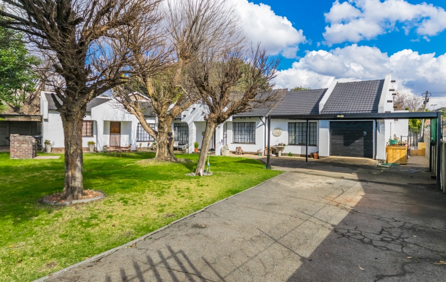 3 Bedroom Property for Sale in Florida Lake Gauteng