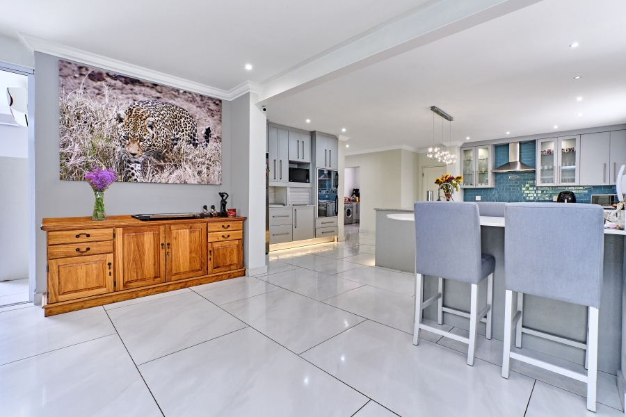 4 Bedroom Property for Sale in Blue Hills Country Estate Gauteng