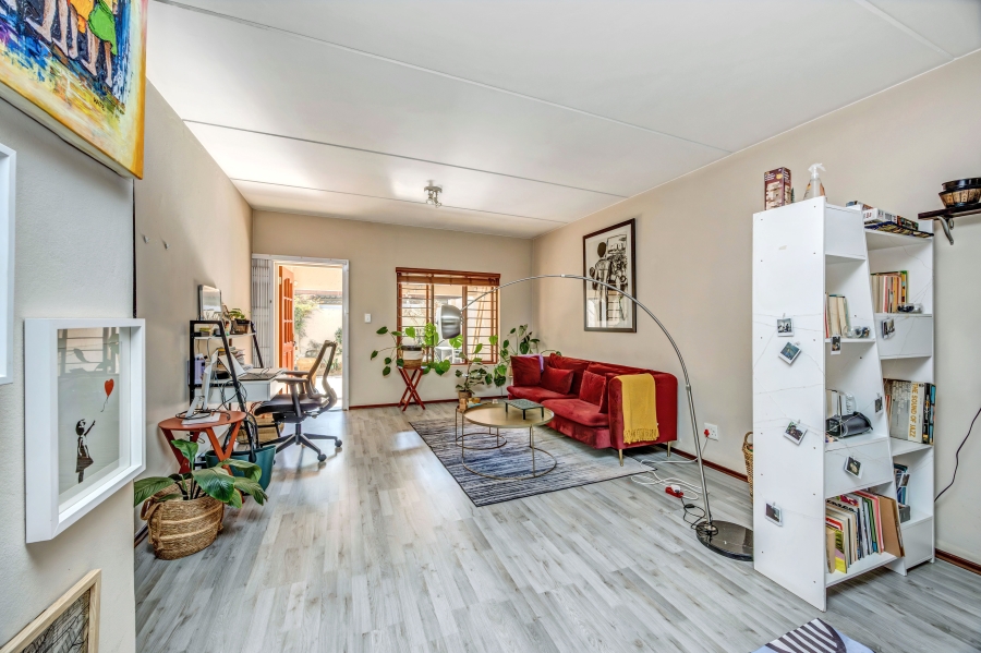 2 Bedroom Property for Sale in Sunninghill Gauteng