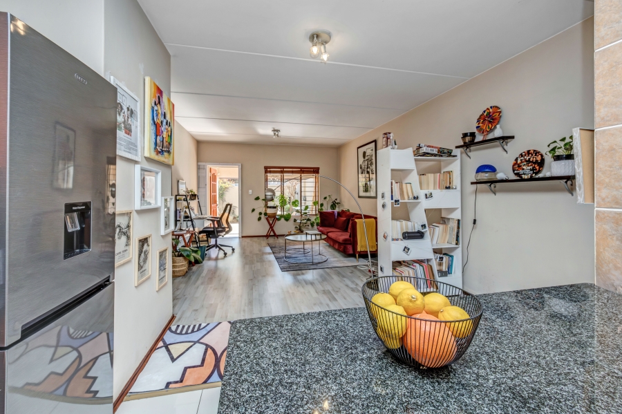 2 Bedroom Property for Sale in Sunninghill Gauteng