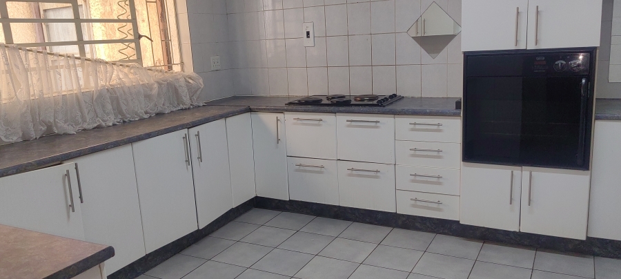 3 Bedroom Property for Sale in Alan Manor Gauteng